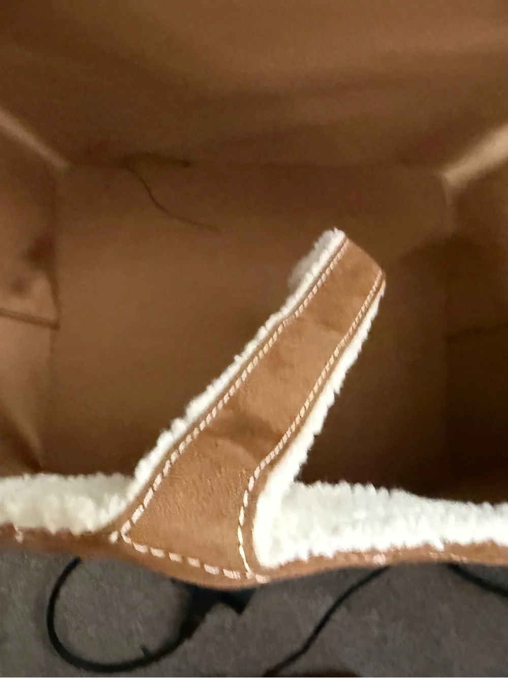 bath and body works faux leather tote set. retro. !!!